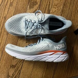 Women’s Hoka Clifton 8